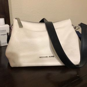 Michael Kors messenger style crossbody purse